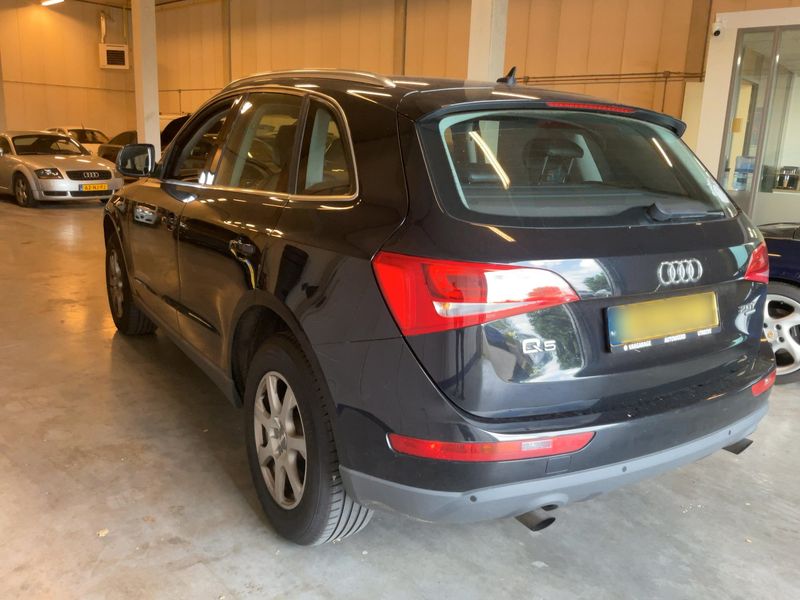 Audi Q5 2.0 TFSI quattro 2009 – снимка 6
