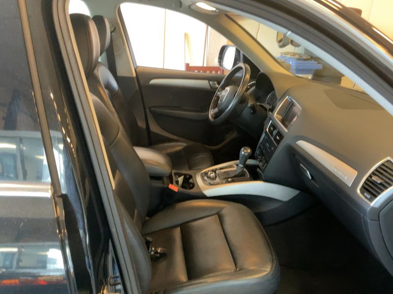 Audi Q5 2.0 TFSI quattro 2009 – снимка 16
