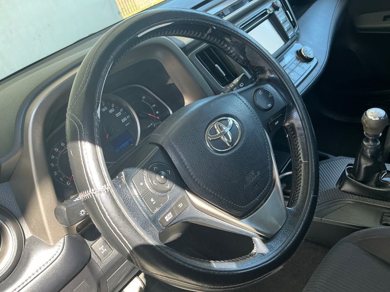 Toyota RAV 4 2.2 D-4D Style 2013 – снимка 24