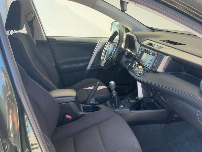 Toyota RAV 4 2.2 D-4D Style 2013 – снимка 16