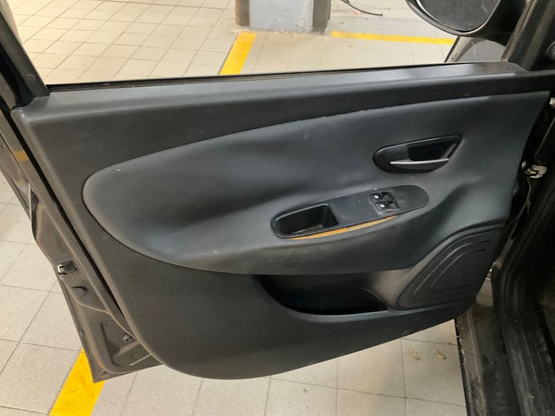 Lancia Ypsilon 1.2 Elefantino II 2015 – снимка 32