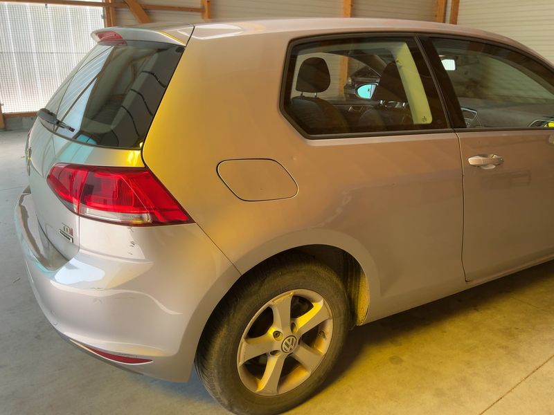 Volkswagen Golf VII 1.6 TDI Trendline BlueMotion Tech 2014 – снимка 8