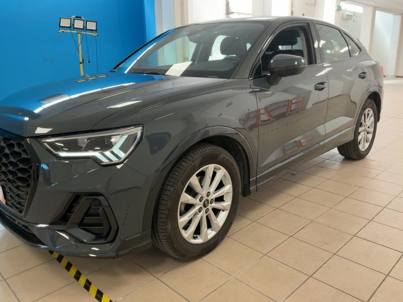 Audi Q3 Sportback 35 TDI 2022 – снимка 2