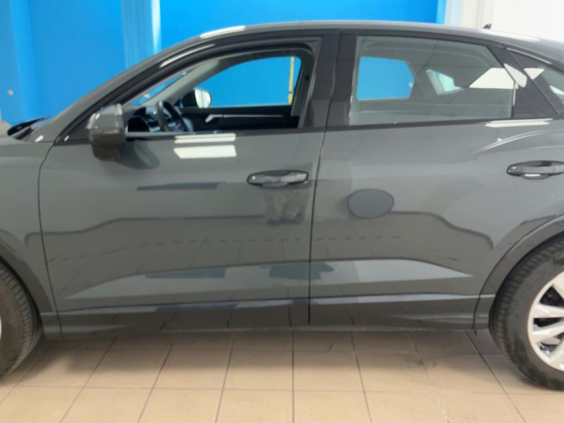 Audi Q3 Sportback 35 TDI 2022 – снимка 4