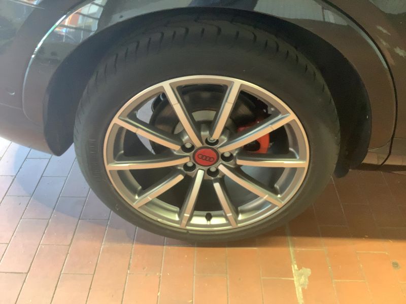 Audi Q3 2.0 TFSI quattro Sport 2015 – снимка 9