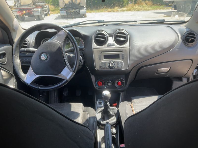 Alfa Romeo MiTo 1.6 JTD Distinctive 2010 – снимка 12