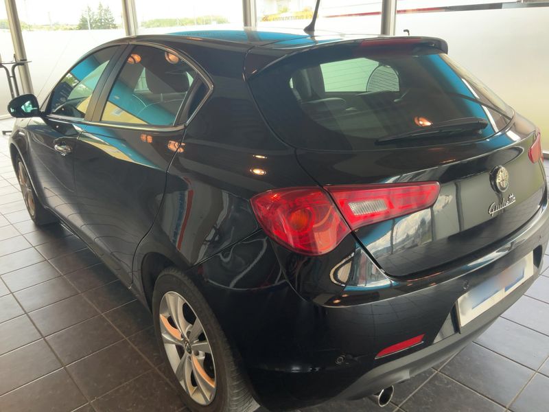 Alfa Romeo Giulietta 1.6 JTDM Distinctive 2012 – снимка 6