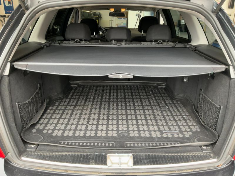 Mercedes-Benz C-Klasse C 200 CGI T BlueEfficiency Classic 2012 – снимка 15