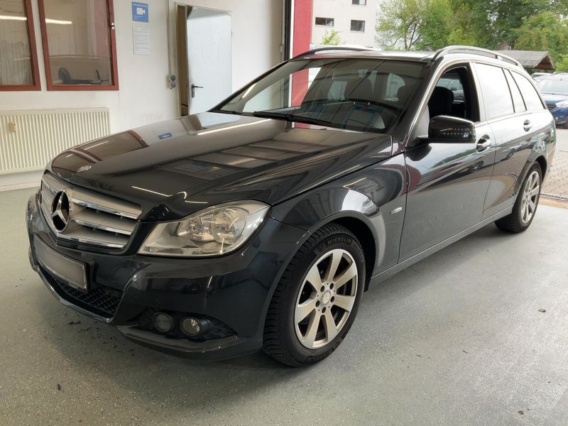 Mercedes-Benz C-Klasse C 200 CGI T BlueEfficiency Classic 2012 – снимка 1