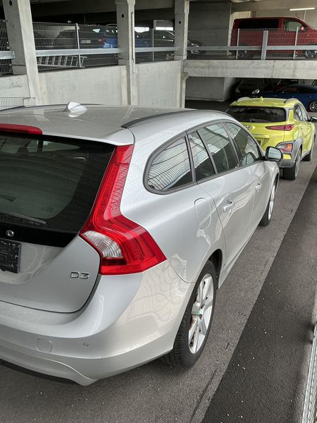 Volvo V60 2.0 D3 Linje Business 2016 – снимка 8