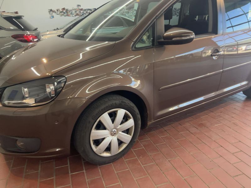 Volkswagen Touran 1.6 TDI Comfortline BlueMotion Tech 2012 – снимка 2