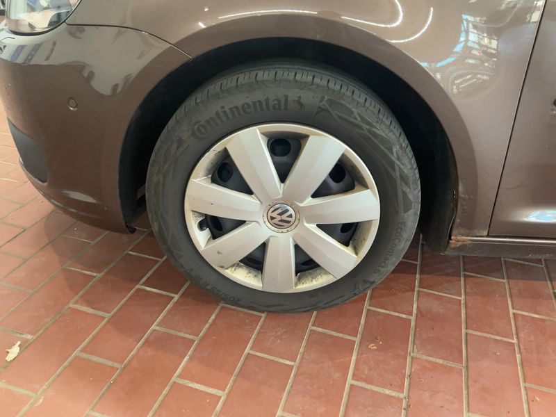Volkswagen Touran 1.6 TDI Comfortline BlueMotion Tech 2012 – снимка 3
