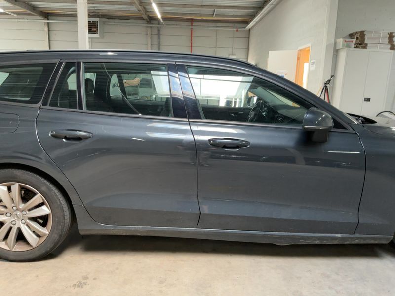 Volvo V60 2.0 D3 Momentum 2018 – снимка 10