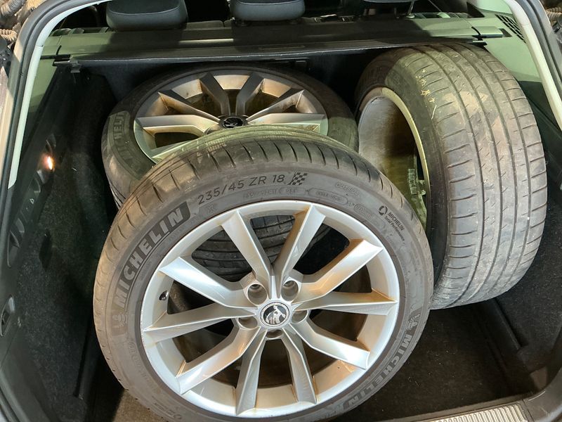 Skoda Superb 2.0 TDI Style 2016 – снимка 15