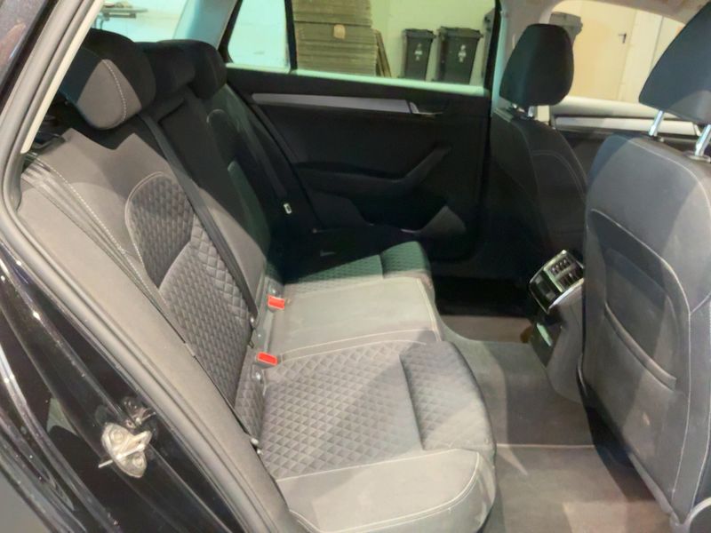Skoda Superb 2.0 TDI Style 2016 – снимка 20