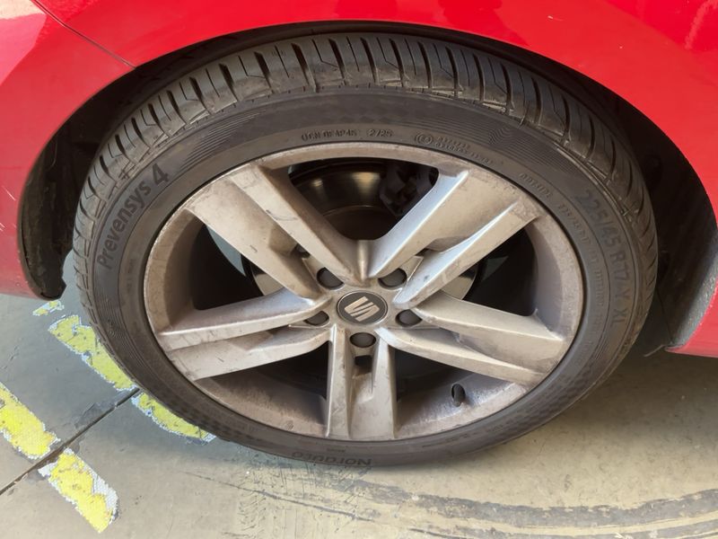 Seat Leon 2.0 TDI FR Plus 2017 – снимка 9