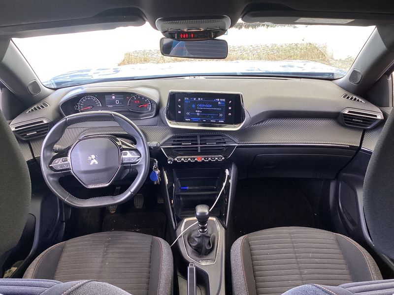 Peugeot 2008 1.2 PureTech Active Pack 2023 – снимка 17