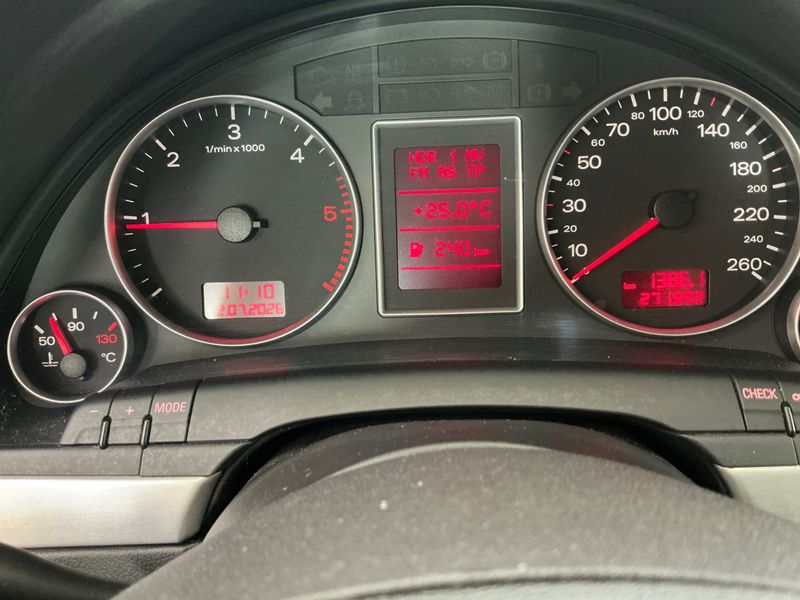 Audi A4 2.0 TDI 2007 – снимка 4