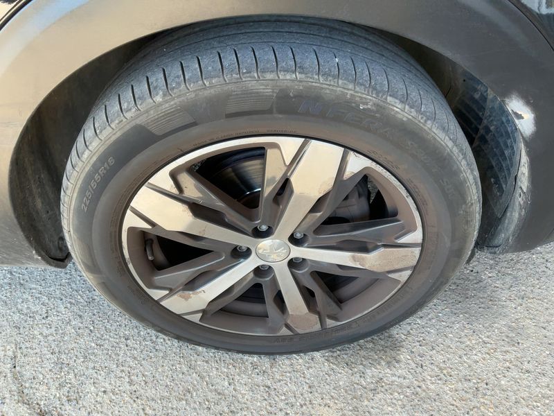Peugeot 3008 1.6 Blue-HDi GT Line 2017 – снимка 11