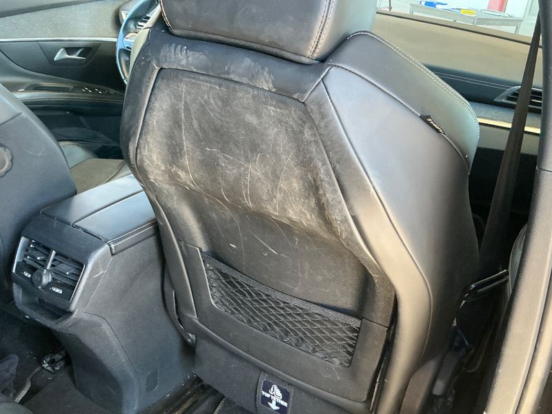 Peugeot 3008 1.6 Blue-HDi GT Line 2017 – снимка 33