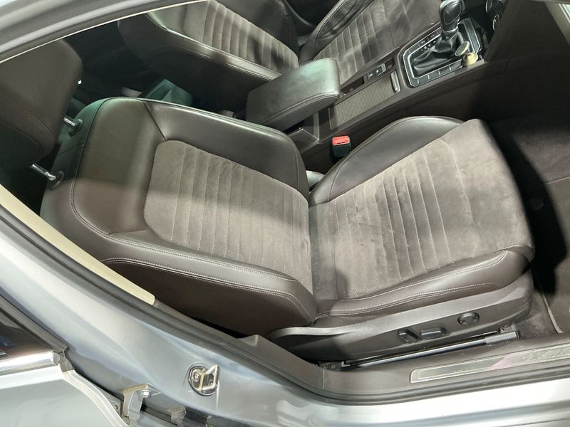 Volkswagen Passat 2.0 TDI Highline BlueMotion Tech 2016 – снимка 30