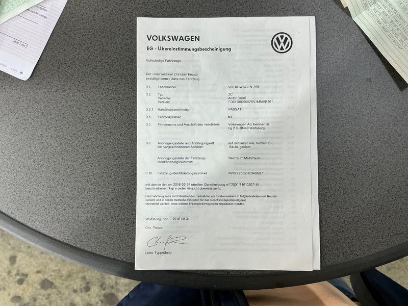 Volkswagen Passat 2.0 TDI Highline BlueMotion Tech 2016 – снимка 22