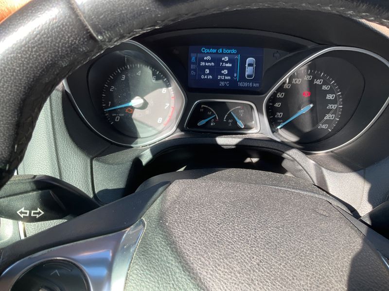 Ford Focus 1.0 EcoBoost Titanium 2012 – снимка 4
