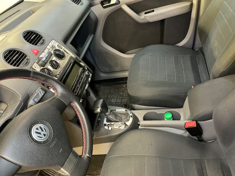 Volkswagen Caddy 1.9 TDI Life Team 2010 – снимка 44