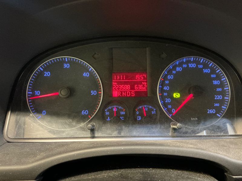Volkswagen Caddy 1.9 TDI Life Team 2010 – снимка 19