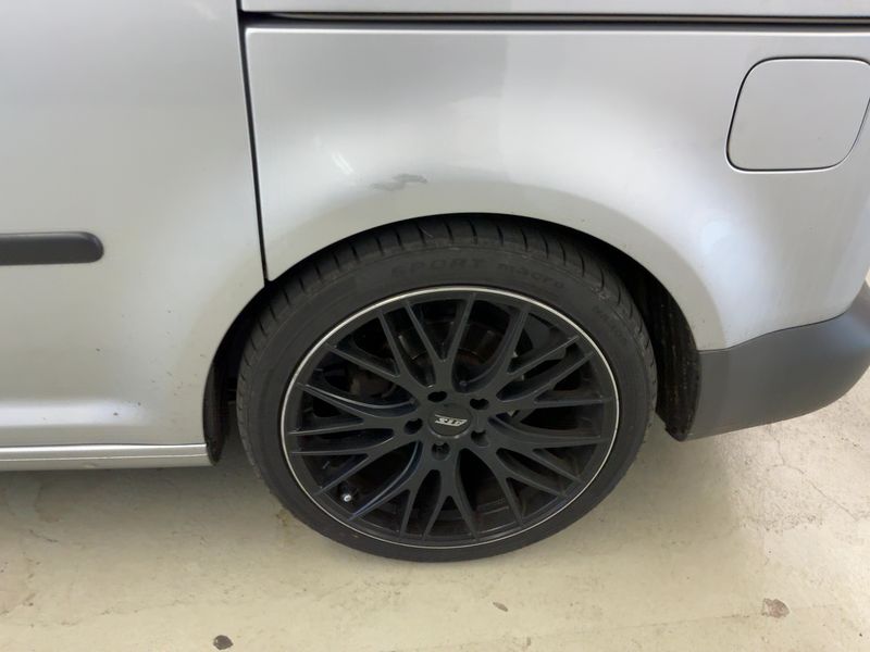 Volkswagen Caddy 1.9 TDI Life Team 2010 – снимка 5