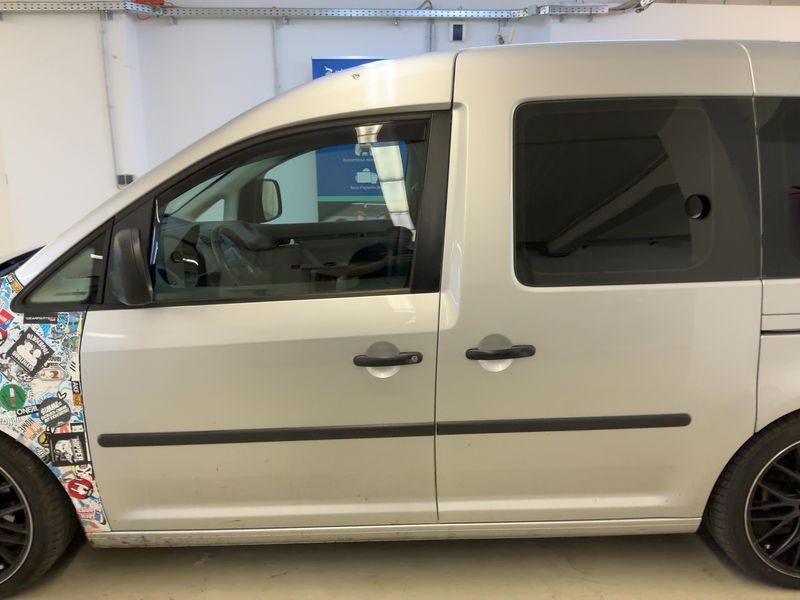 Volkswagen Caddy 1.9 TDI Life Team 2010 – снимка 4