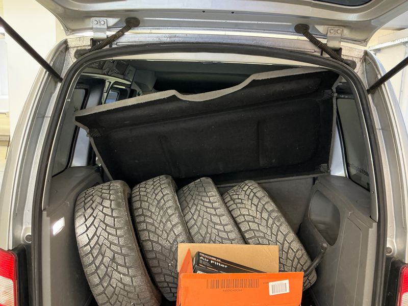 Volkswagen Caddy 1.9 TDI Life Team 2010 – снимка 34