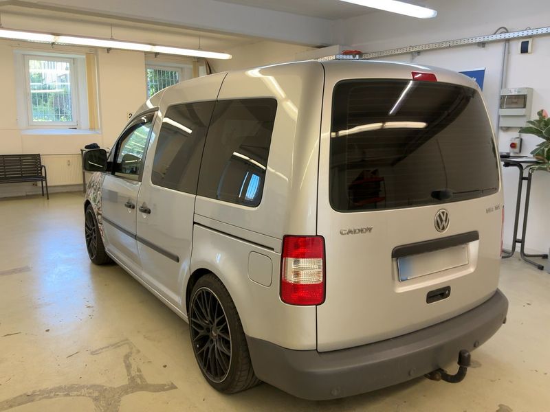 Volkswagen Caddy 1.9 TDI Life Team 2010 – снимка 6