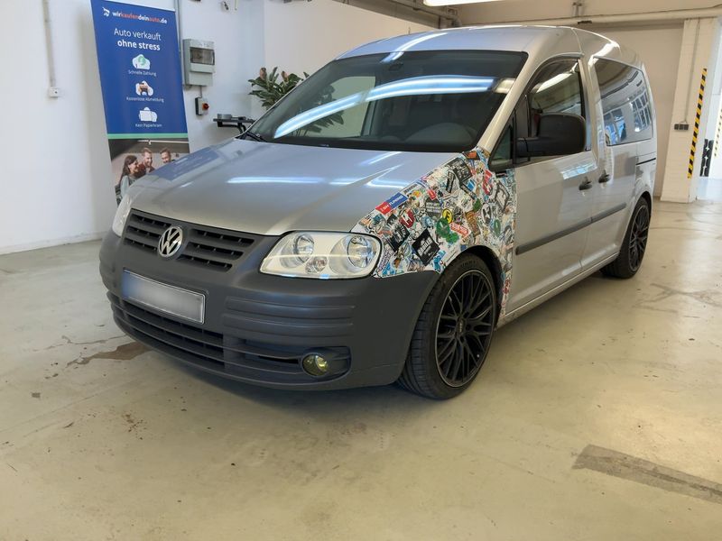 Volkswagen Caddy 1.9 TDI Life Team 2010 – снимка 1