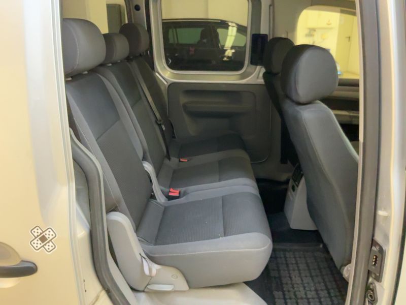 Volkswagen Caddy 1.9 TDI Life Team 2010 – снимка 20