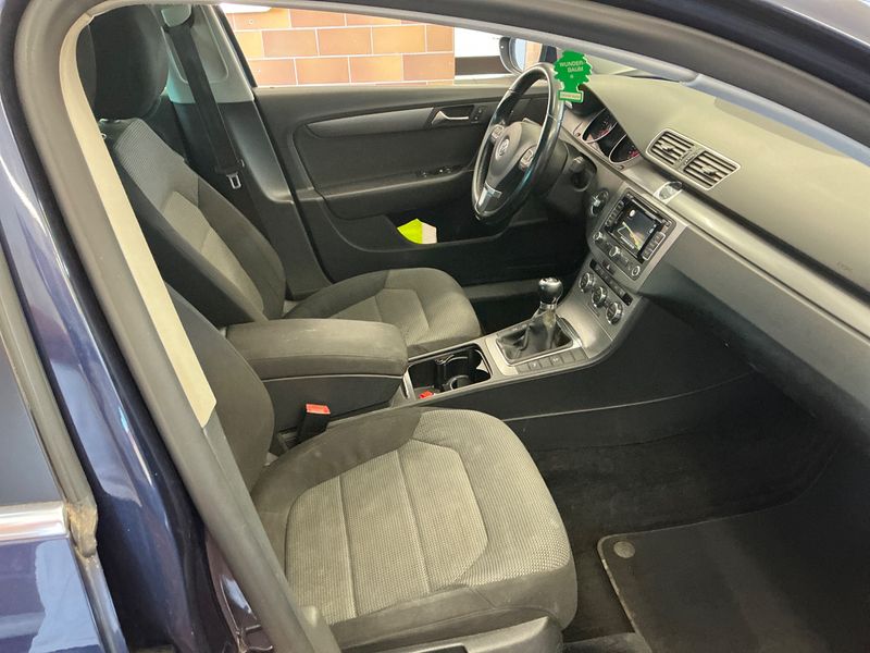 Volkswagen Passat 2.0 TDI Comfortline BlueMotion Tech 2012 – снимка 3