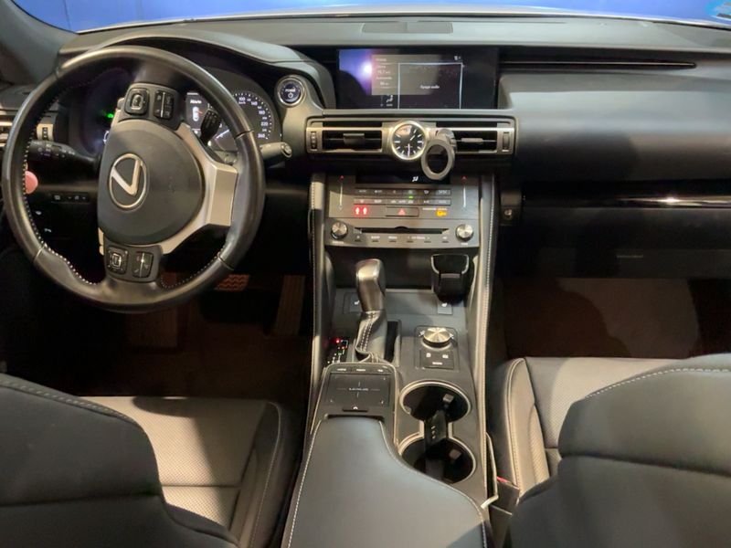 Lexus RC-Serie RC 300h Executive 2021 – снимка 17