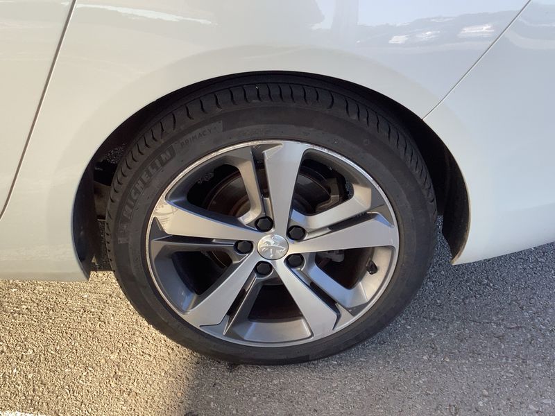 Peugeot 308 1.6 Blue-HDi Allure 2016 – снимка 5