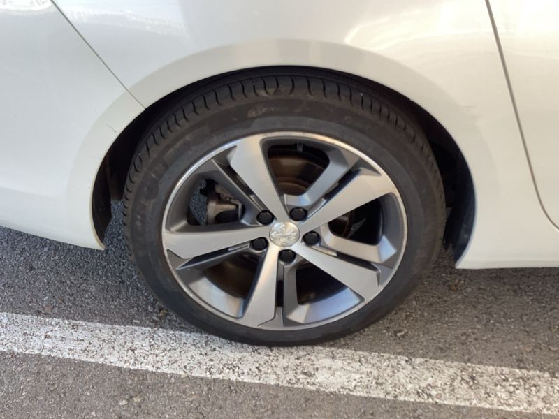 Peugeot 308 1.6 Blue-HDi Allure 2016 – снимка 9