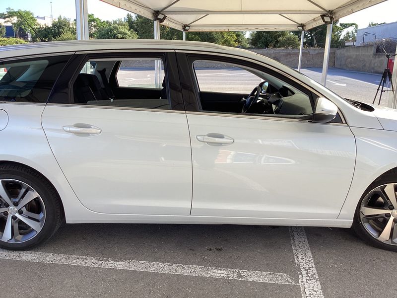 Peugeot 308 1.6 Blue-HDi Allure 2016 – снимка 10