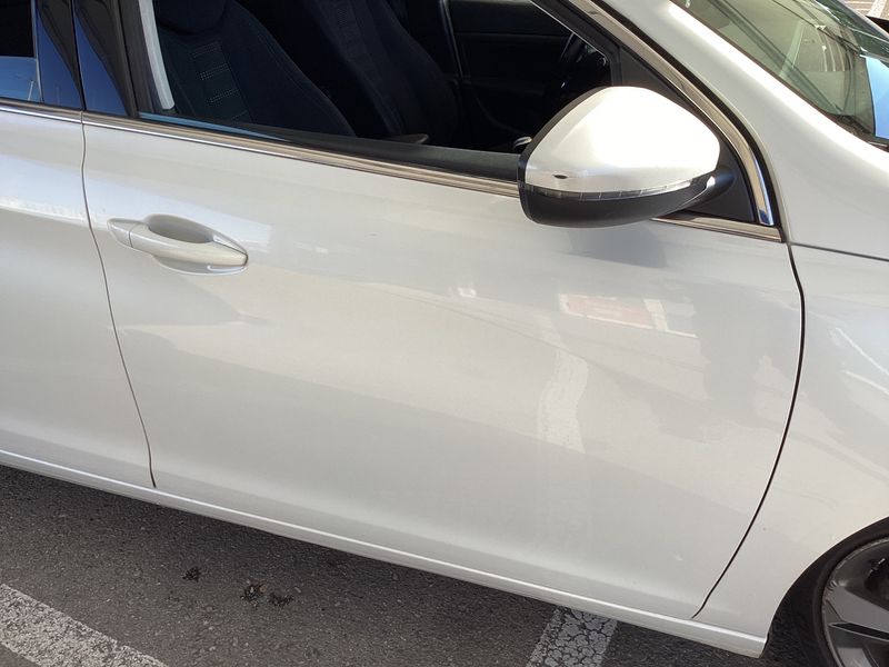 Peugeot 308 1.6 Blue-HDi Allure 2016 – снимка 24