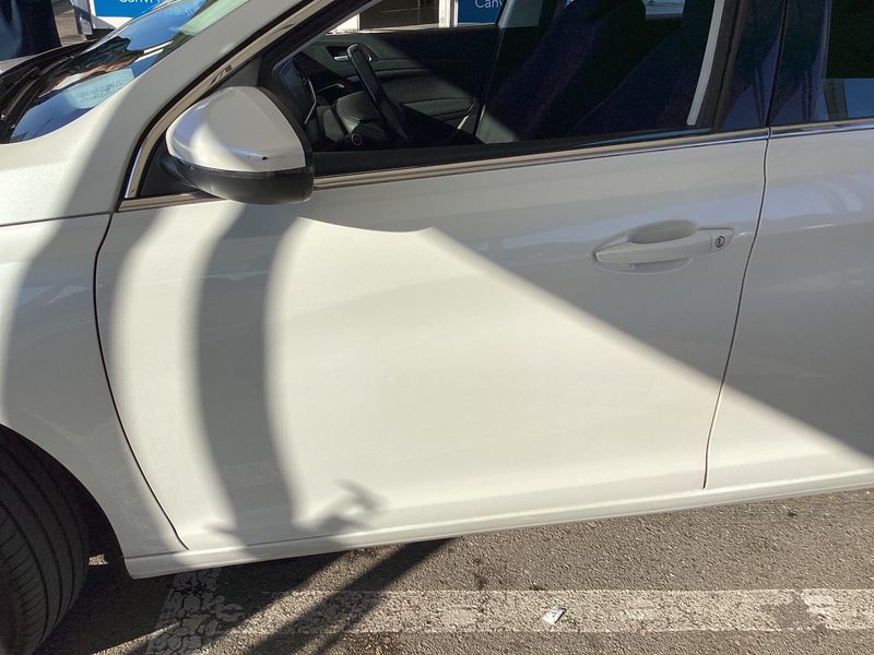 Peugeot 308 1.6 Blue-HDi Allure 2016 – снимка 27
