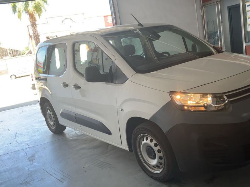 Citroen Berlingo 1.5 Blue-HDi Live M 2021 – снимка 12