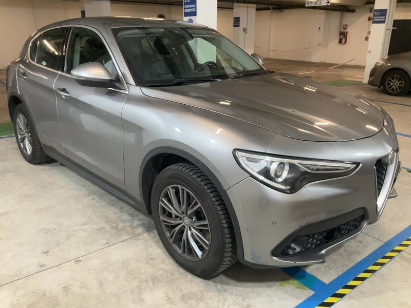 Alfa Romeo Stelvio 2.2 JTDM Executive Q4 2017 – снимка 12
