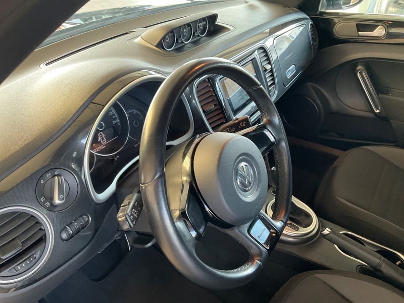 Volkswagen Beetle 1.4 TSI R-Line BlueMotion Tech 2017 – снимка 23