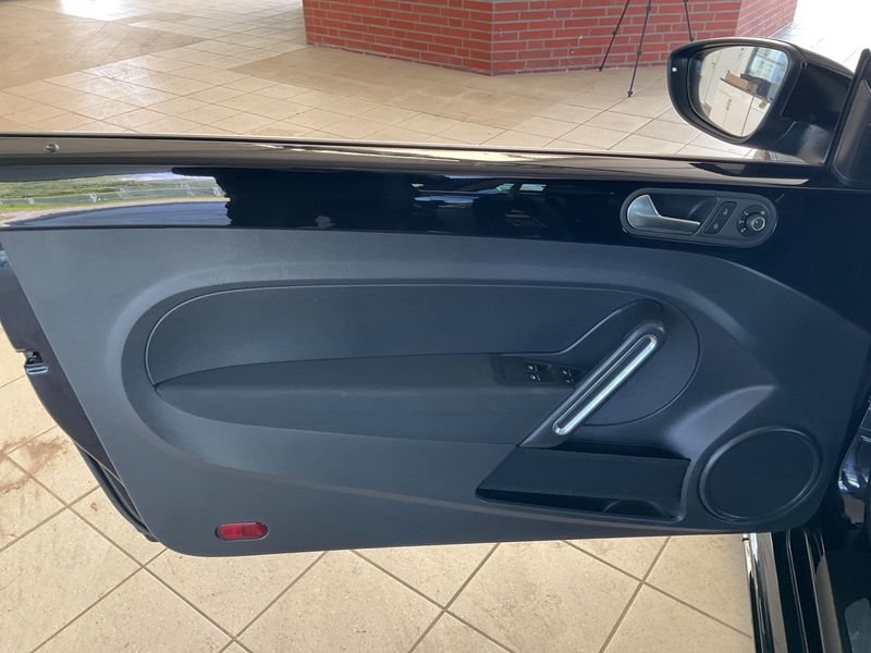 Volkswagen Beetle 1.4 TSI R-Line BlueMotion Tech 2017 – снимка 24