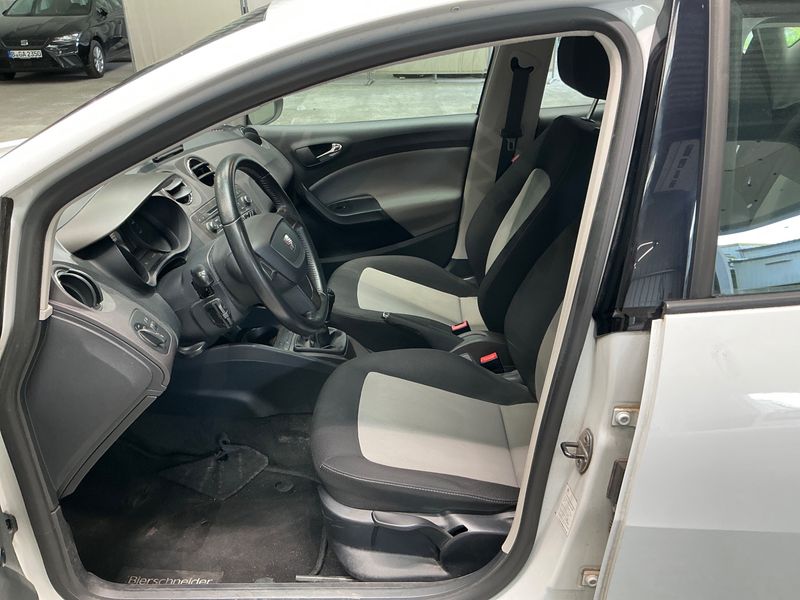 Seat Ibiza 1.4 Style Salsa 2013 – снимка 3