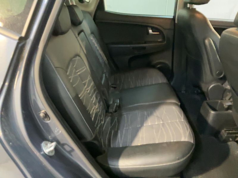 Kia Venga 1.4 Cool 2016 – снимка 19