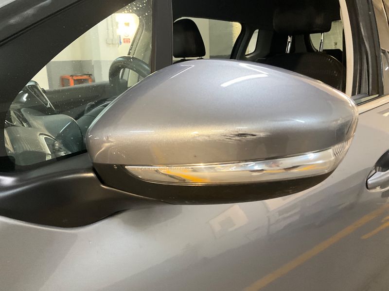 Peugeot 2008 1.6 Blue-HDi Allure 2017 – снимка 23