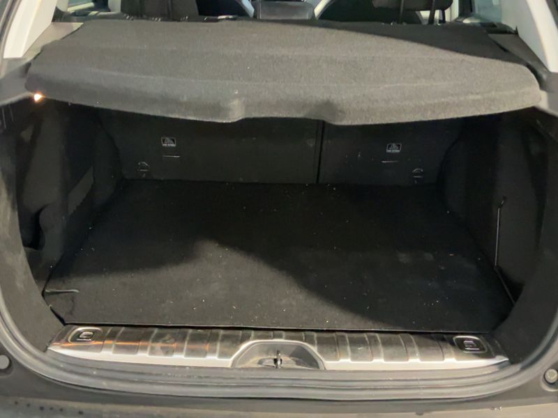 Peugeot 2008 1.6 Blue-HDi Allure 2017 – снимка 15